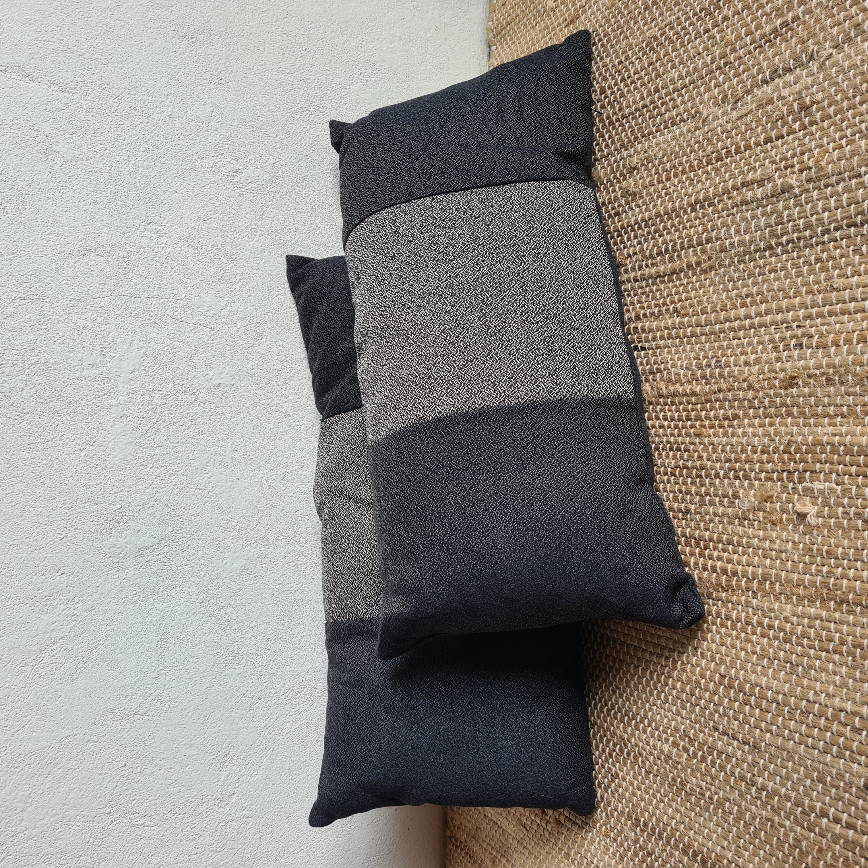 Kussen donkerblauw/zwart
