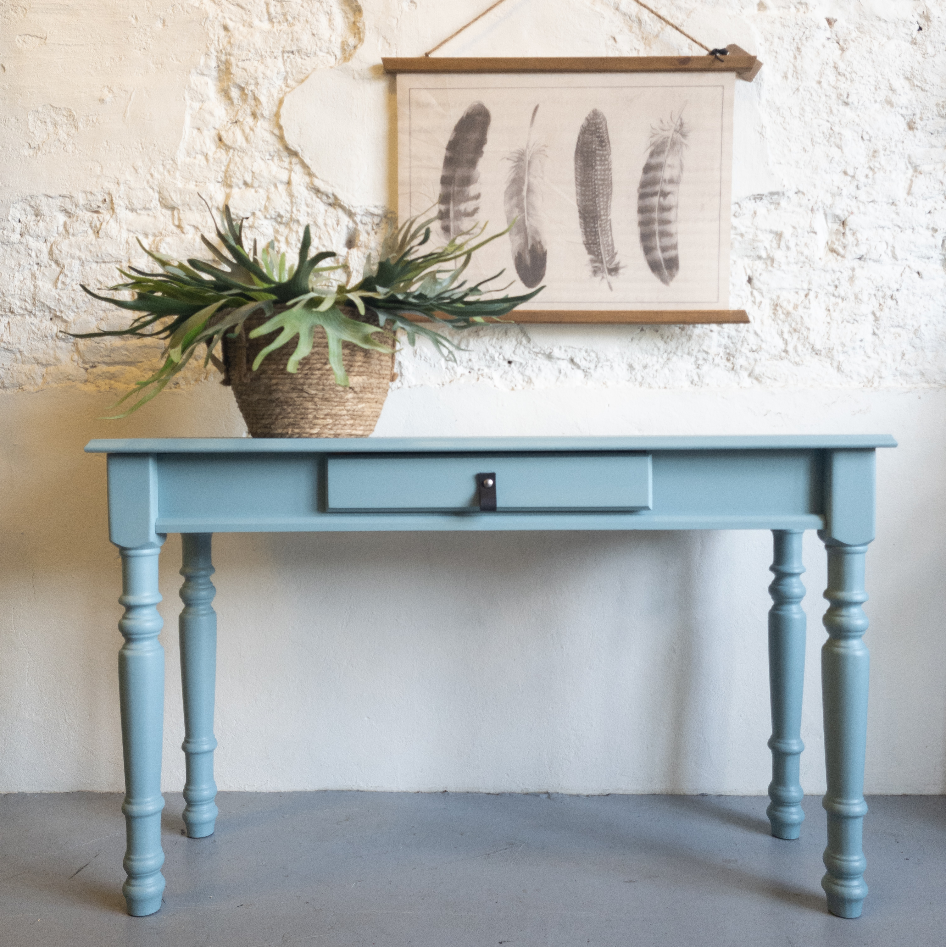 sidetable heirloom fusion mineral paint. goed gestyled brielle