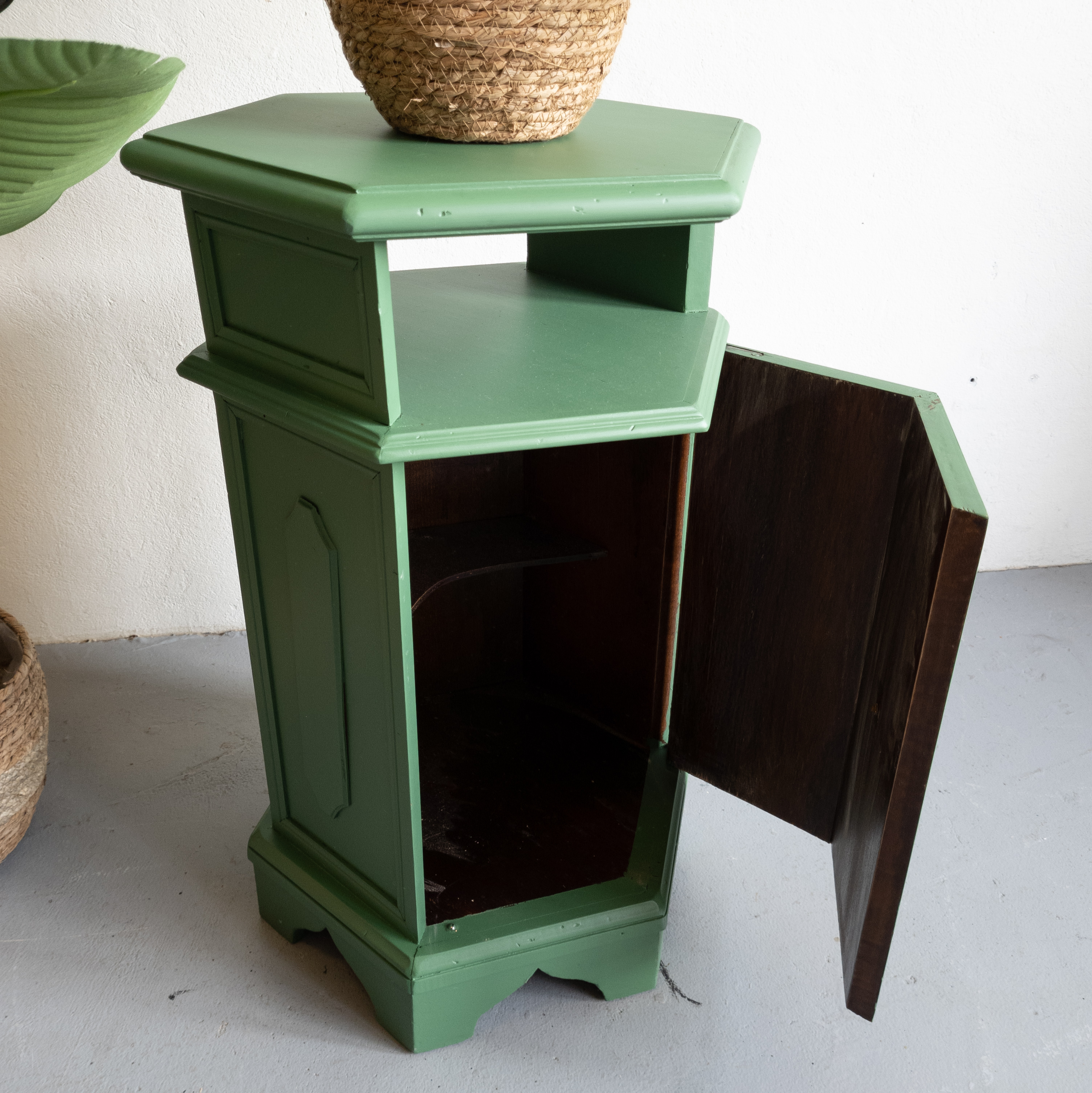 unieke plantentafel met opbergruimte fris groen park bench fusion mineral paint goed gestyled brielle