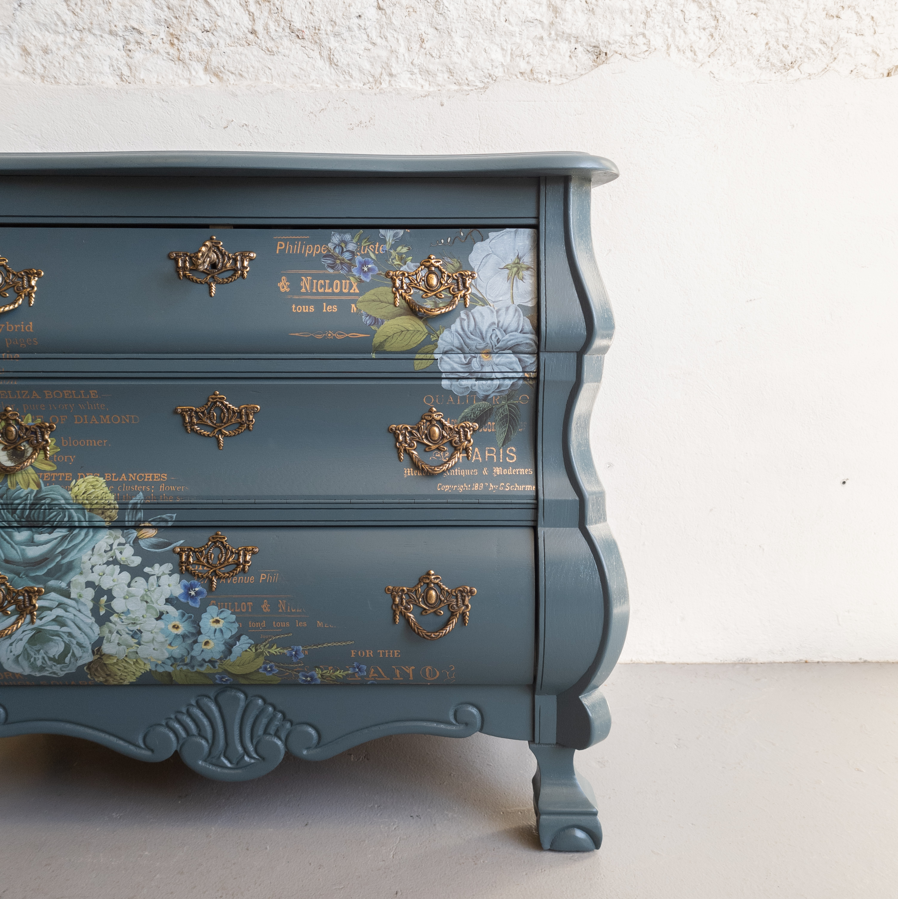 Buikkastje homestead blue met decor transfer fusion mineral paint Goed Gestyled brielle