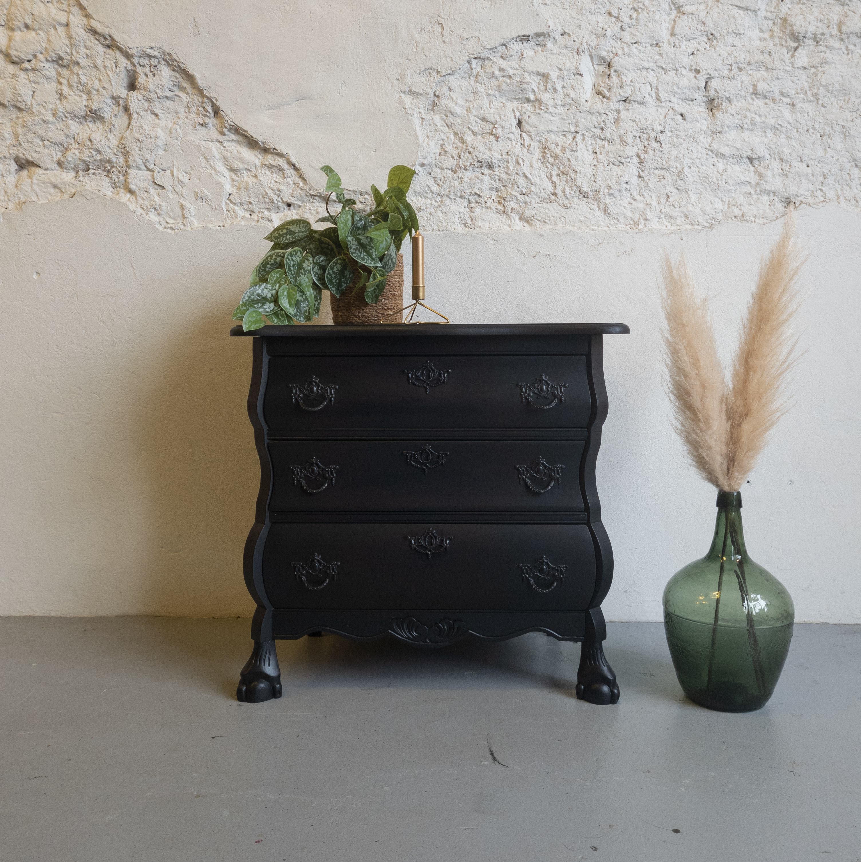 Buikkastje Coal Black fusion mineral paint Goed Gestyled brielle