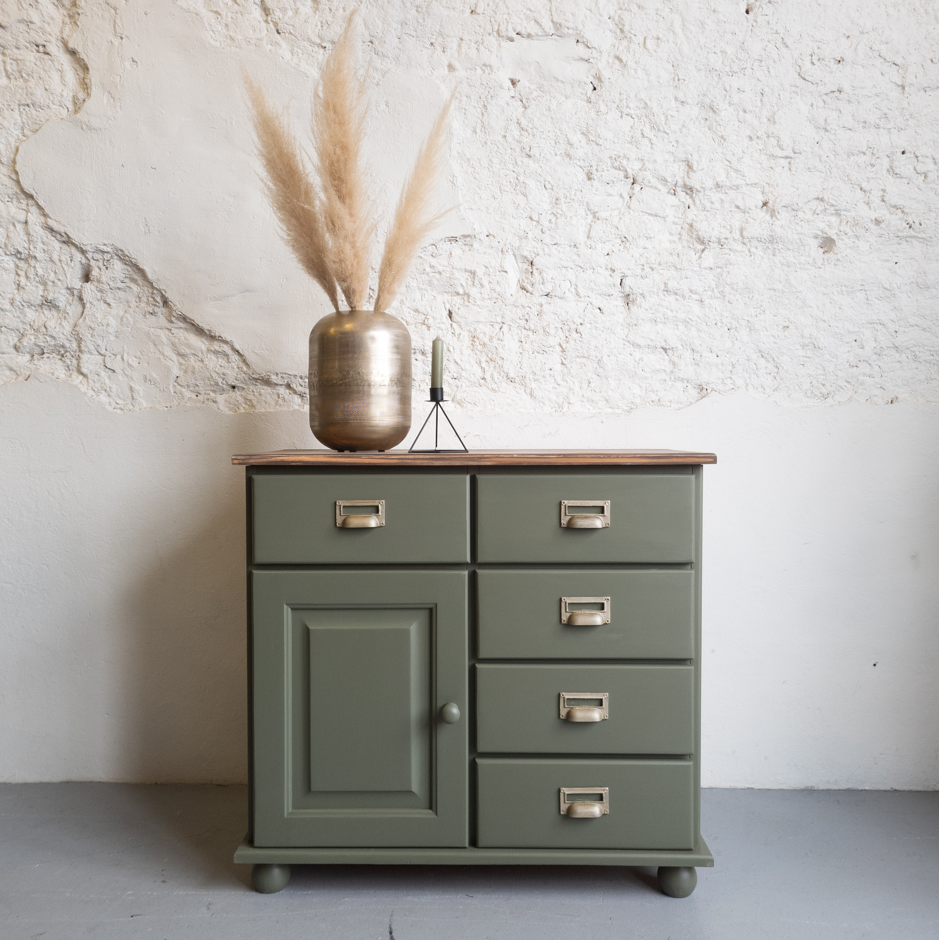 Stoere geverfd in de vintage kleur Bayberry groen