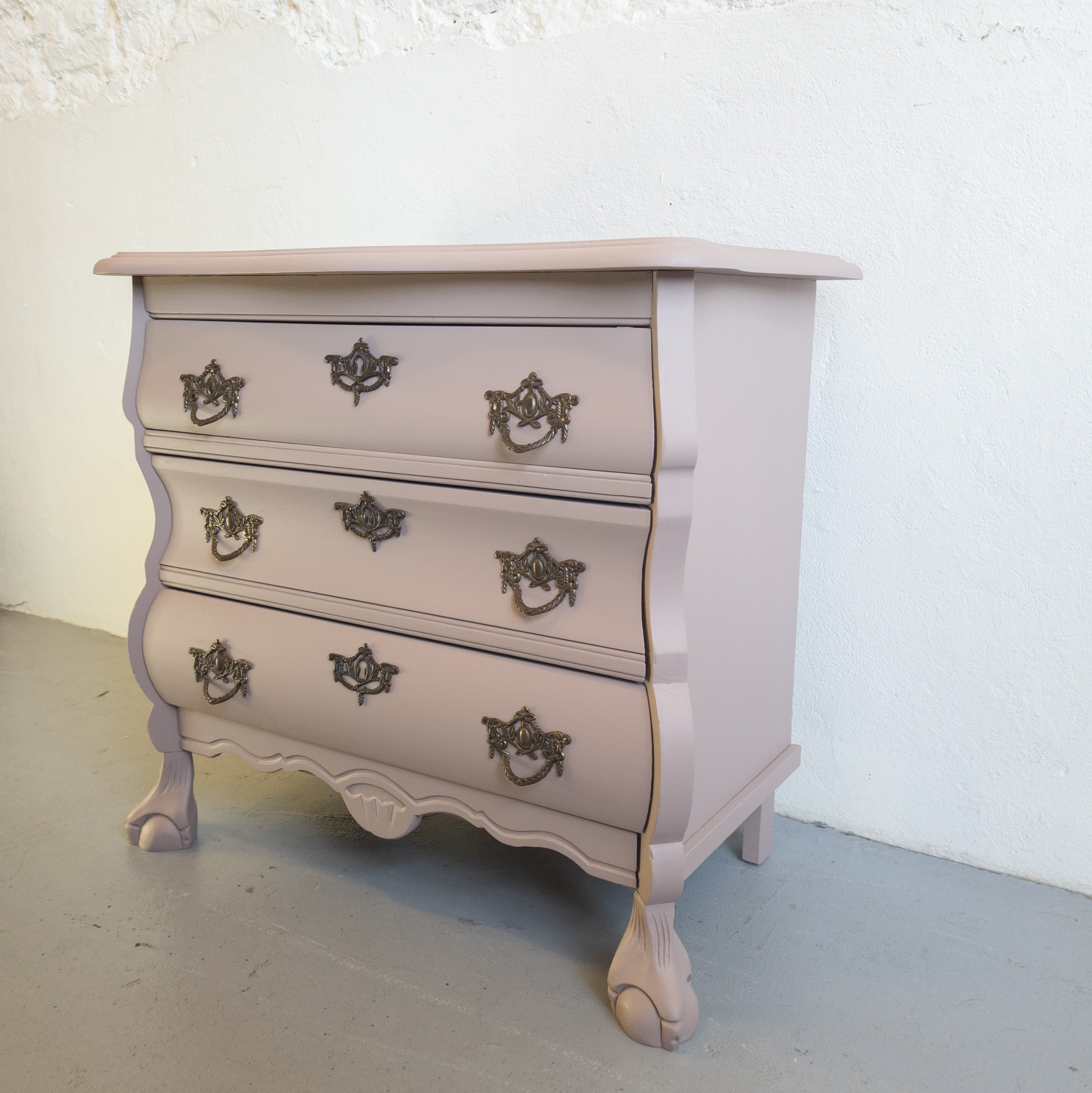 Buikkastje oud roze damask fusion mineral paint Goed Gestyled brielle