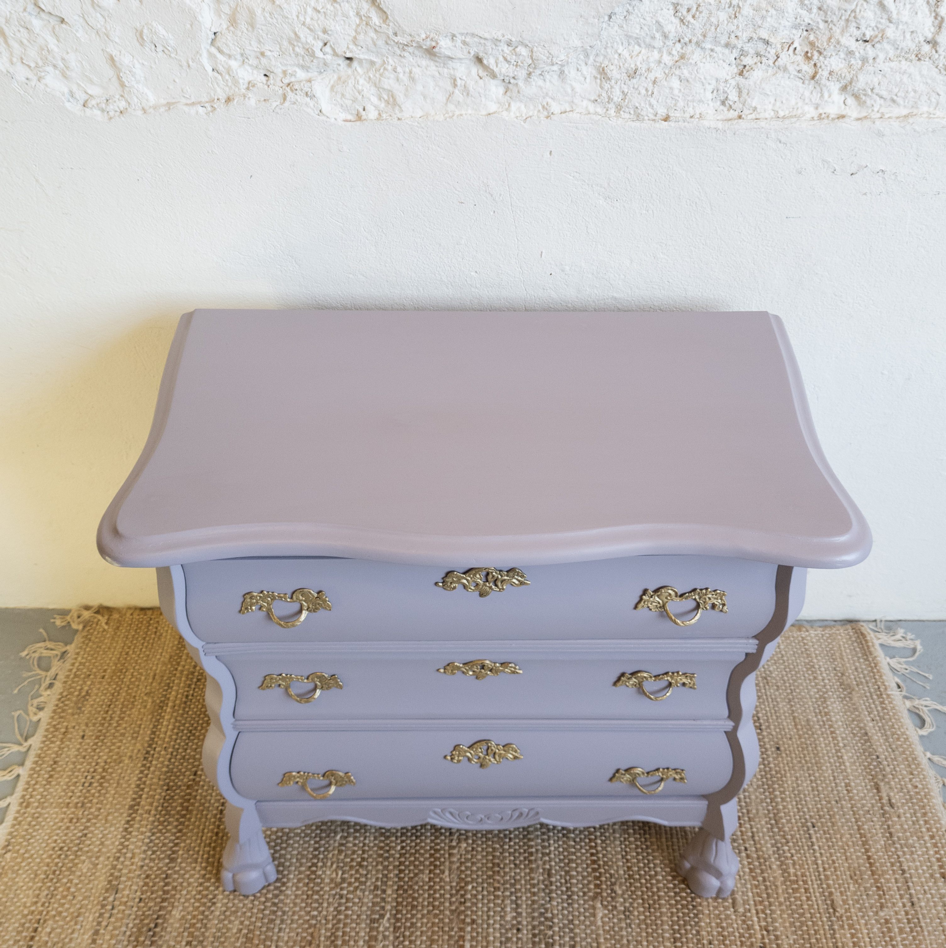 Buikkastje lila Divine Lavender fusion mineral paint Goed Gestyled brielle