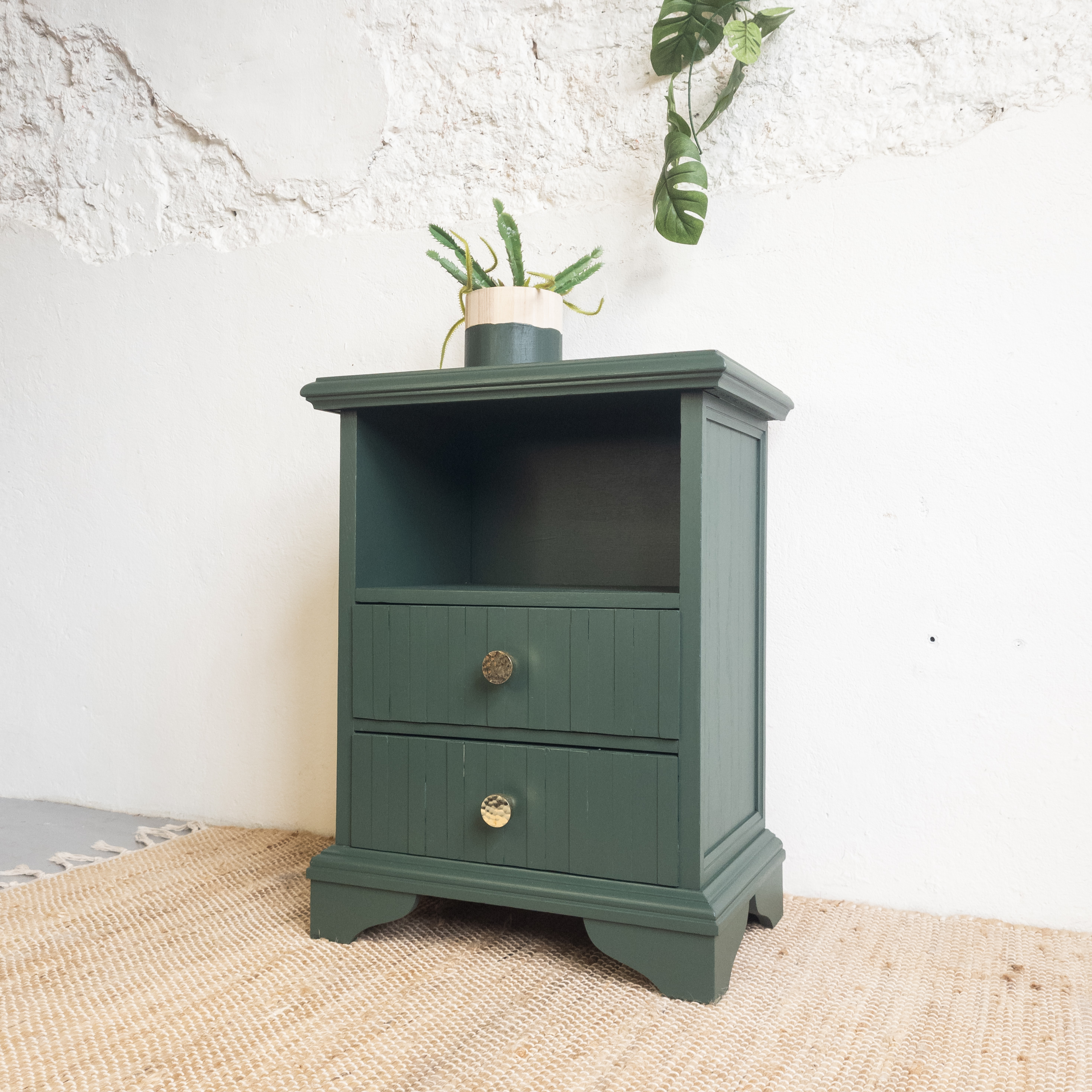 Ladekastje Manor green met open vak. Fusion Mineral Paint. opgeknapt goed gestyled brielle