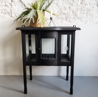 Theekastje Coal Black