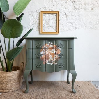 Ladekast bayberry met bloemen Fusion Mineral Paint. Redesign with prima transfer classic peach opgeknapt goed gestyled briell