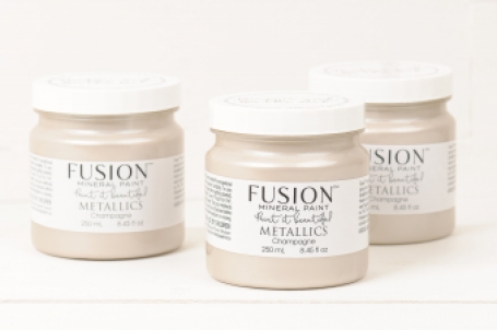 Champagne metallic Fusion Mineral Paint Goed gestyled Brielle