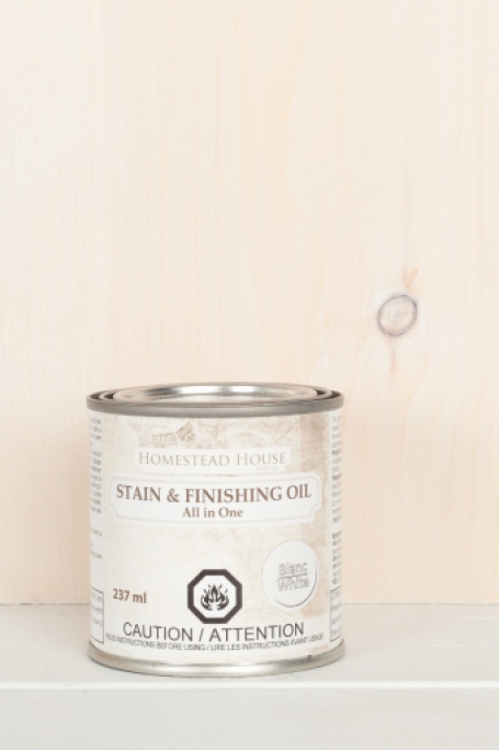 White - Stain and Finishing Oil Fusion Mineral Paint goed gestyled brielle