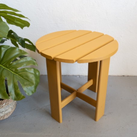 Plantentafel bijzet tafeltje mustard okergeel Fusion Mineral Paint grenen hout Brielle meubels opknappen Goed Gestyled