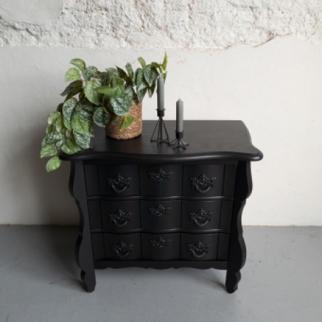 Buikkastje mat zwart Coal Black fusion mineral paint Goed Gestyled brielle