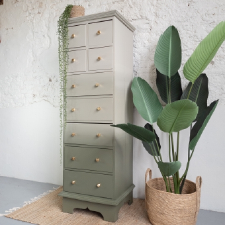 ladekast ombré groen geverfd Fusion Mineral Paint Goed Gestyled Brielle. Gouden knoppen