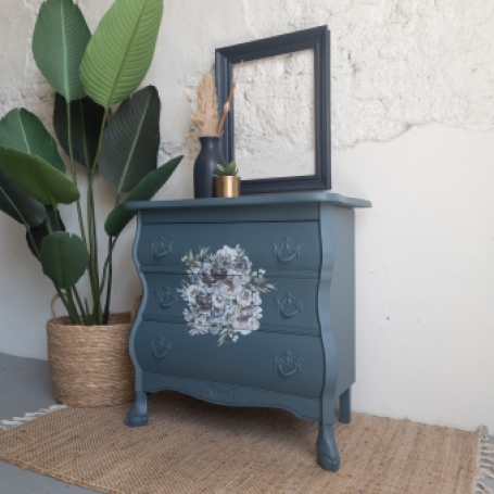 Blauw Buikkastje Meadows bloemen Fusion Mineral Paint. opgeknapt buikkastje door goed gestyled brielle