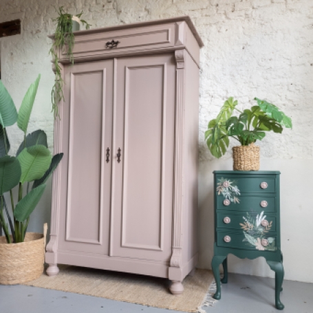 Meidenkast Damask oud roze Fusion Mineral Paint matte verf Goed Gestyled Brielle