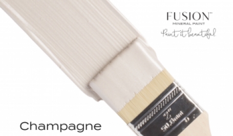 Champagne metallic Fusion Mineral Paint Goed gestyled Brielle